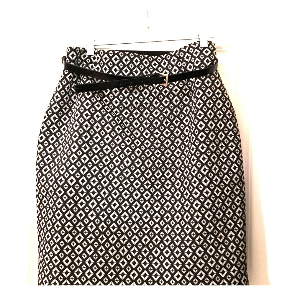 NWT Black and white pencil skirt with belt.